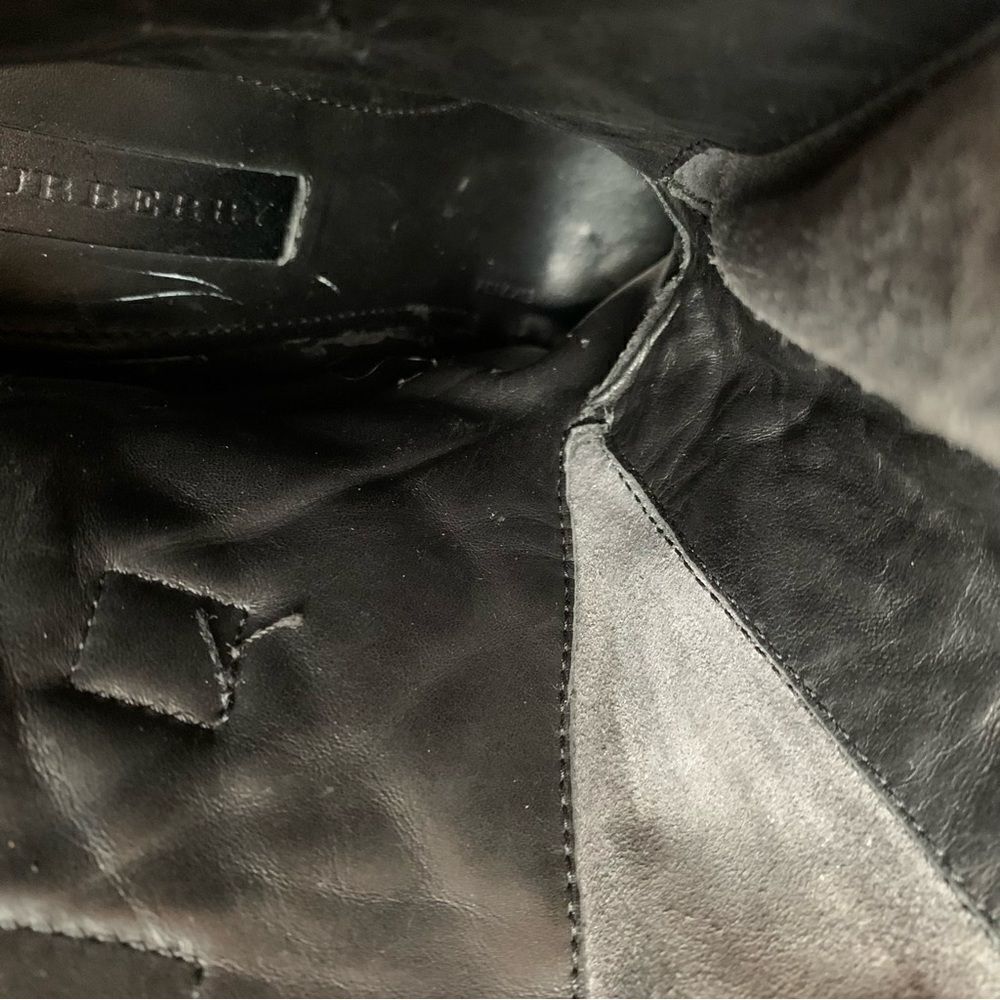 BURBERRY BLACK LEATHER QUILTED PLATFORM HEEL BOOTS - Picture 13 of 16